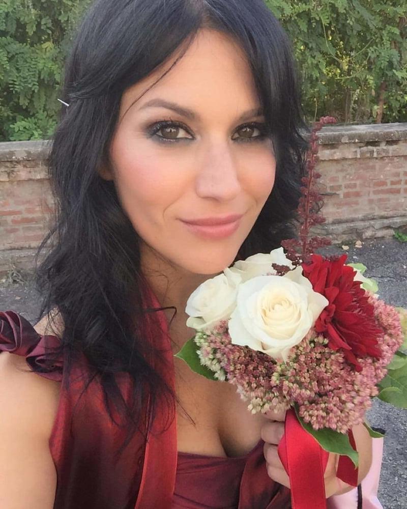 20P Cristina Scabbia sexy Italian metal MILF