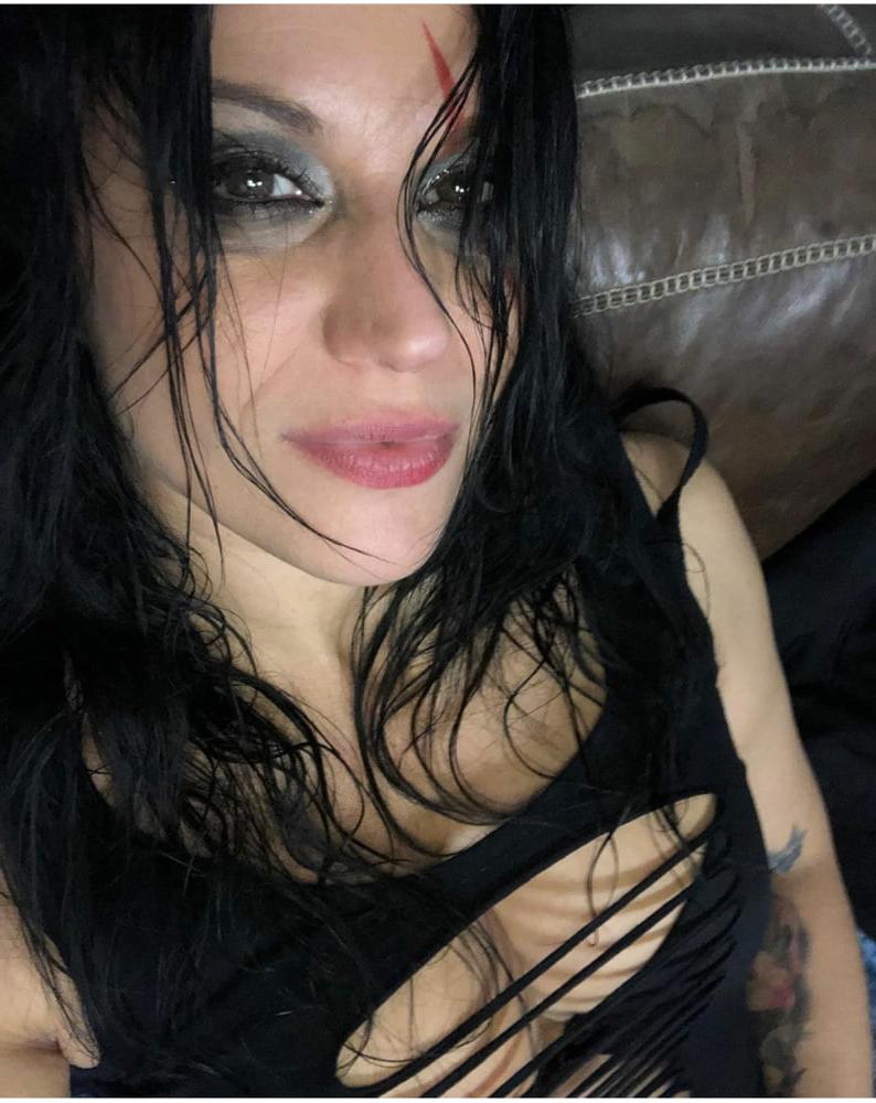 20P Cristina Scabbia sexy Italian metal MILF
