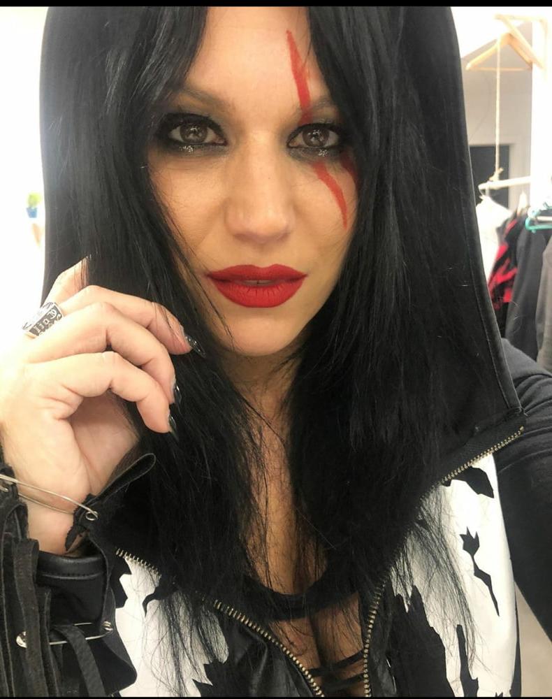 20P Cristina Scabbia sexy Italian metal MILF