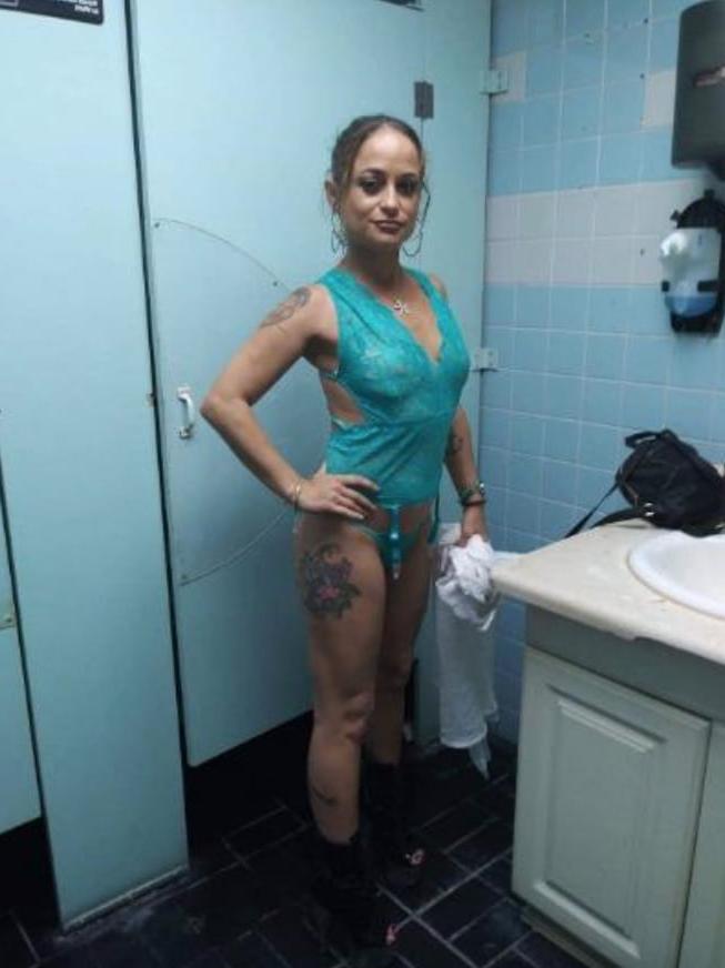 9P Yummy Cuban Slut from Key West