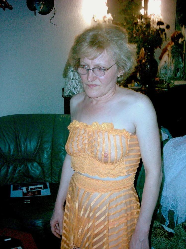19P Vintage granny