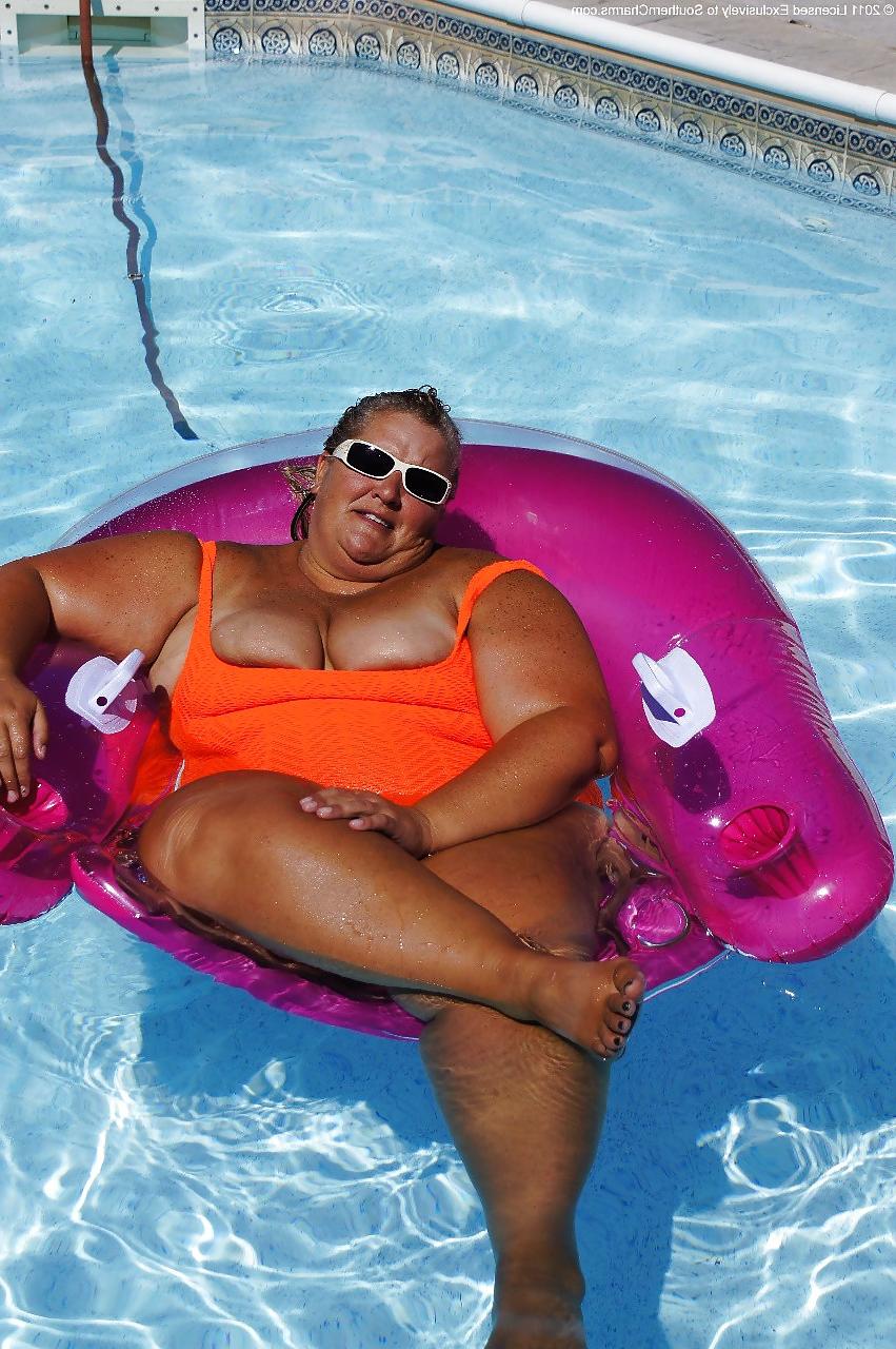 25P BBW Mature HOT LACEE
