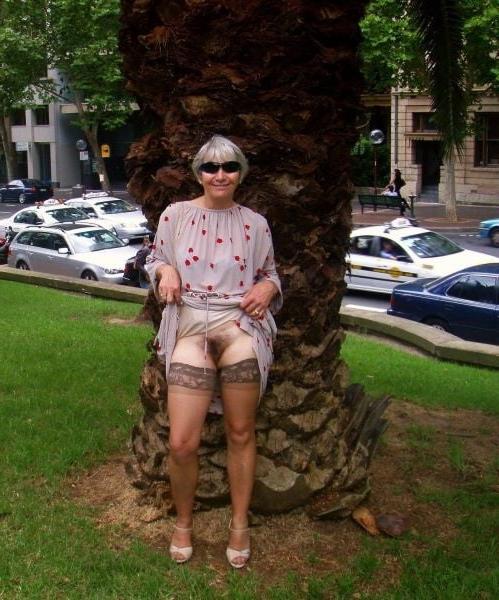 25P Cougars Grannies Milfs 59