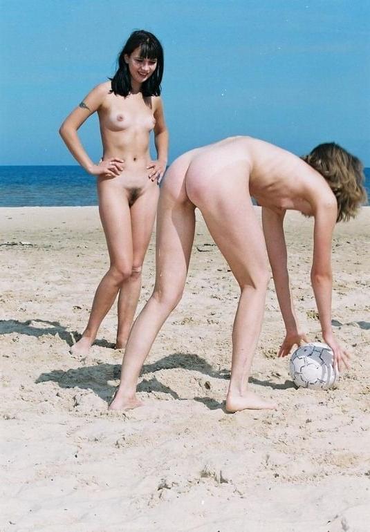 25P Naked people of vintage photos Vol. 6