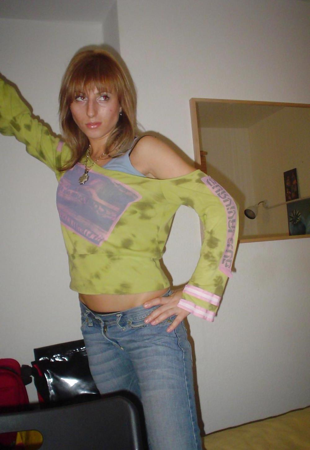22P CUTE, SEXY AMATEUR - BUT SO HORNY III