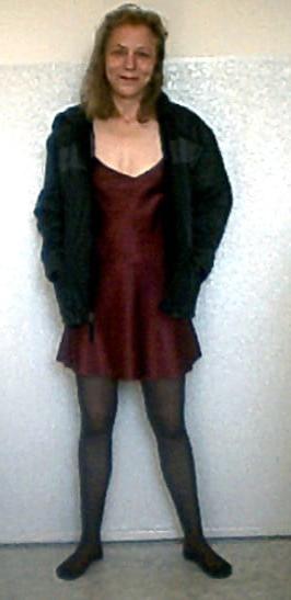 22P Web-slut Heidi is gangbang addicted.