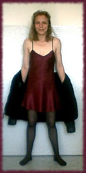 22P Web-slut Heidi is gangbang addicted.