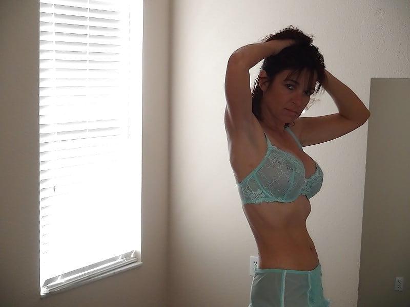 25P FAKE TITS BANGING BOD