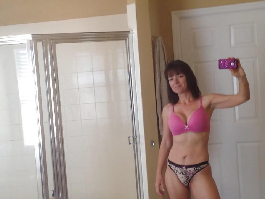 25P FAKE TITS BANGING BOD