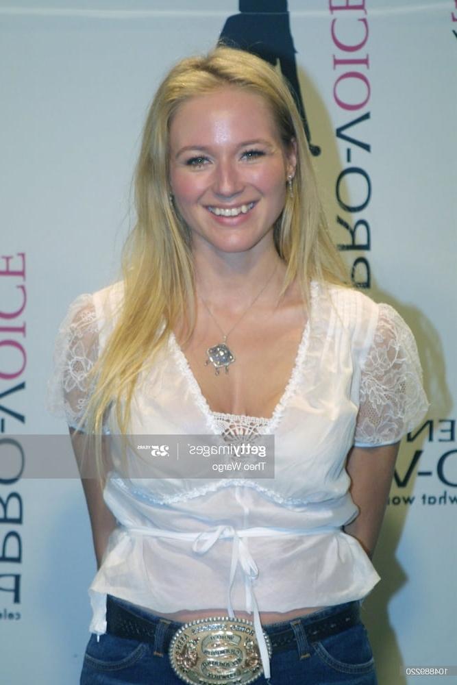 25P Celebrity Boobs - Jewel