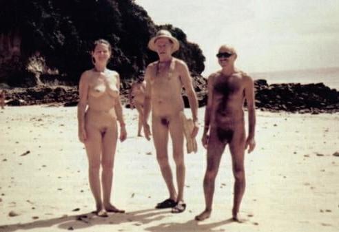 25P Naked people of vintage photos Vol. 5