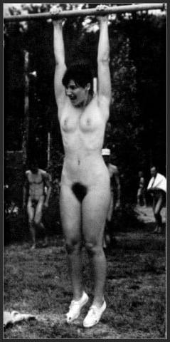 25P Naked people of vintage photos Vol. 5