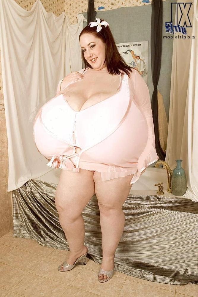 25P Extreme Breast morph