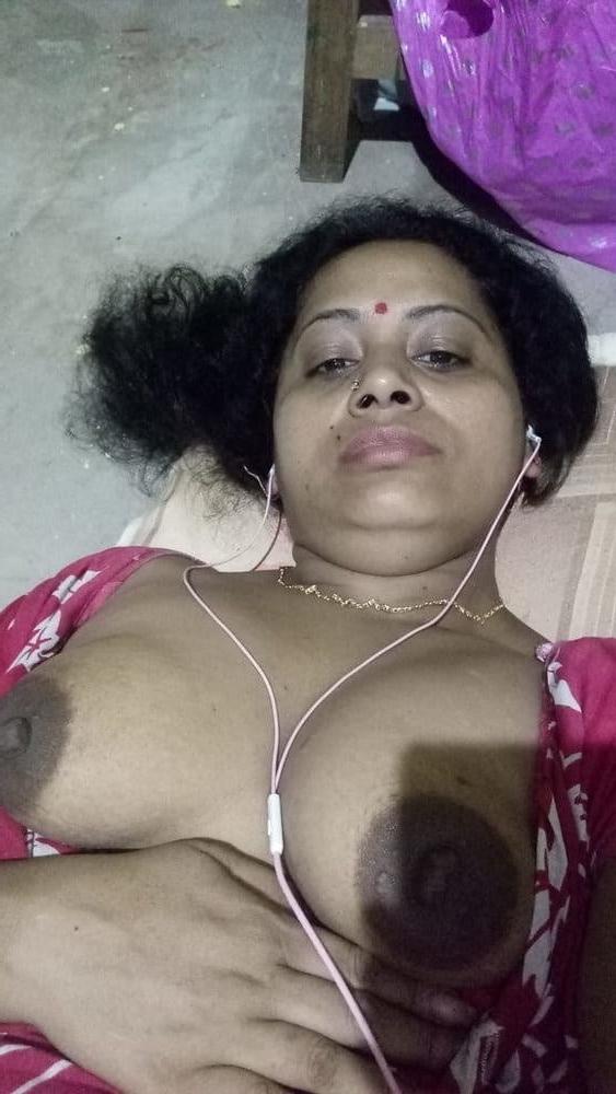 25P BANGLA AUNTY