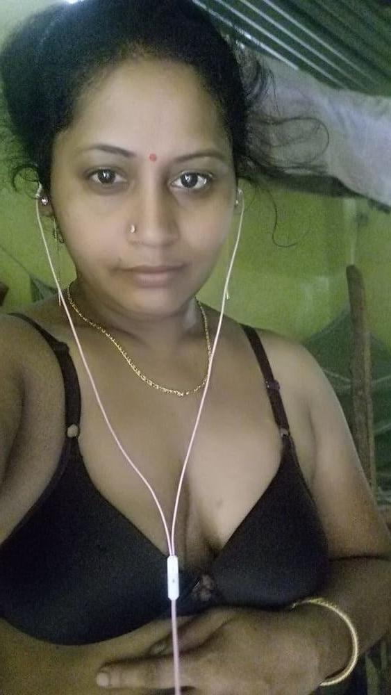 25P BANGLA AUNTY
