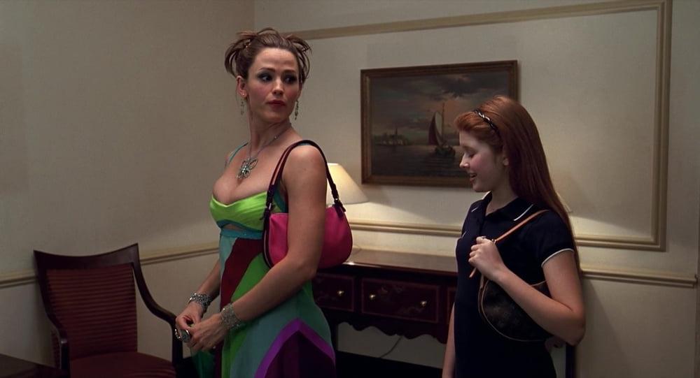 25P Celebrity Boobs - Jennifer Garner