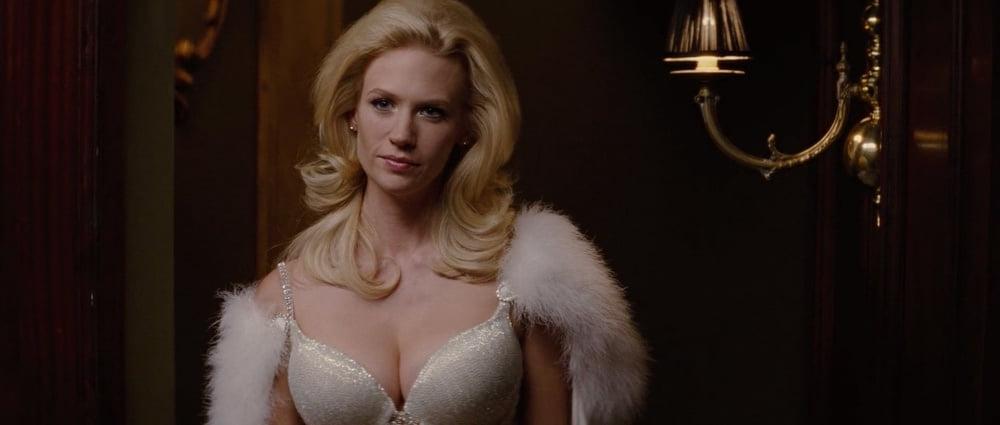 25P Celebrity Boobs - January Jones