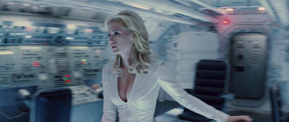 25P Celebrity Boobs - January Jones