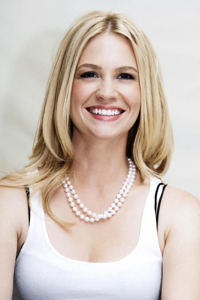 25P Celebrity Boobs - January Jones