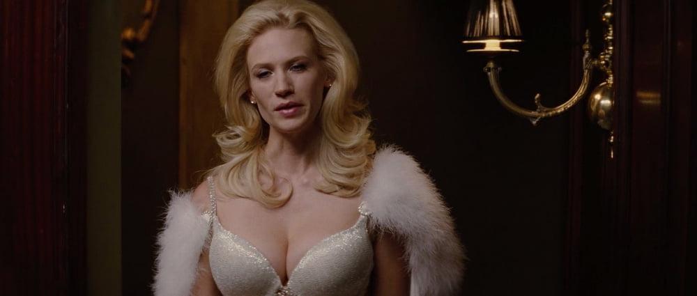 25P Celebrity Boobs - January Jones