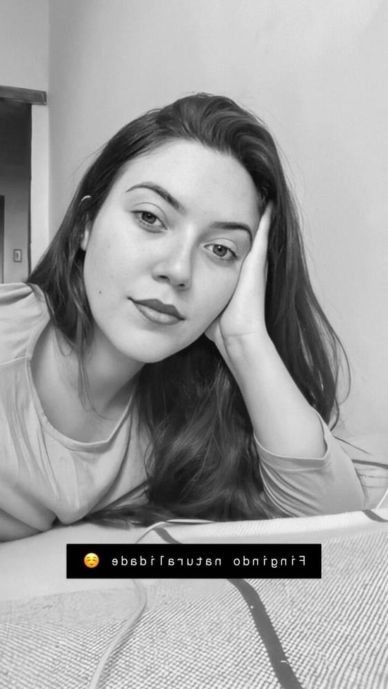 25P Portuguese girl from snap