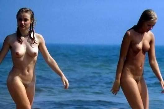 25P Naked people of vintage photos
