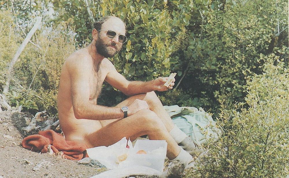 25P Naked people of vintage photos