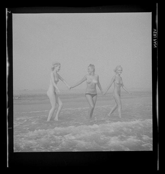25P Vintage Nudists 34