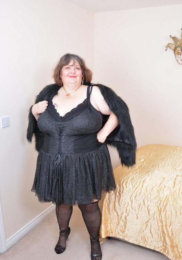 16P Bbw mix 1292 (Mature women)