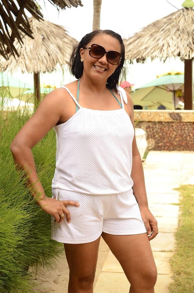 17P Simple and sexy gilf