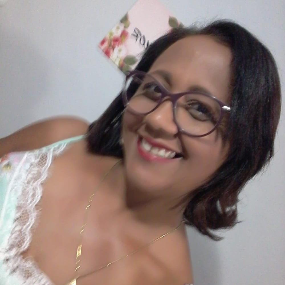 17P Simple and sexy gilf