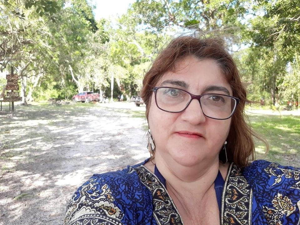 24P Coroa gostosa Deisianne
