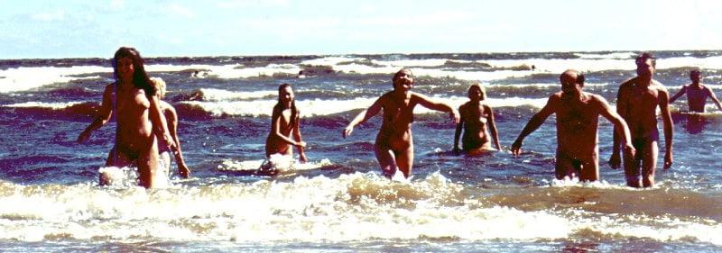 25P Naked people of vintage photos Vol. 4