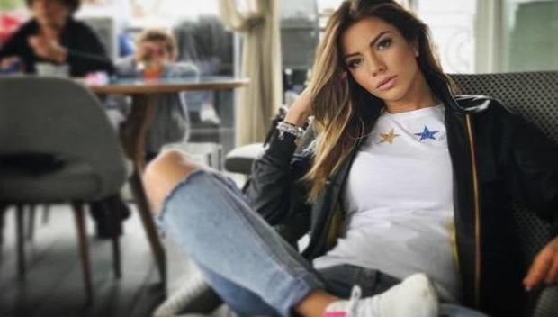 21P Federica Masolin sexy italian journalist