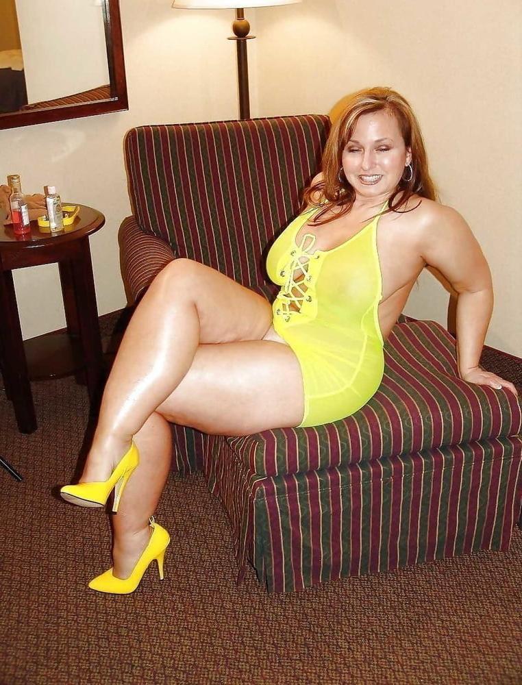 25P MATURES DRESSED LIKE SLUTS 44