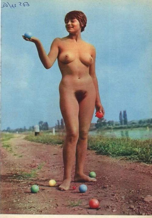 25P Vintage Nudists 33