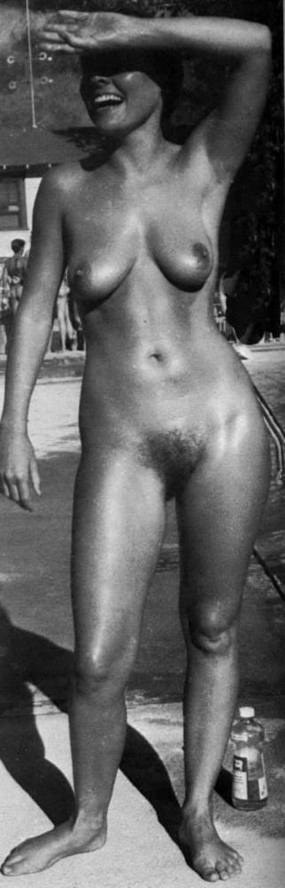 25P Vintage Nudists 33