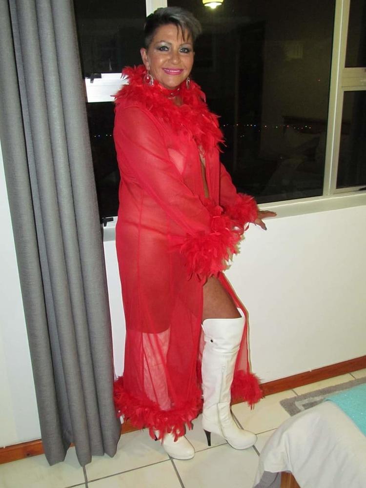 25P Eliz beukes