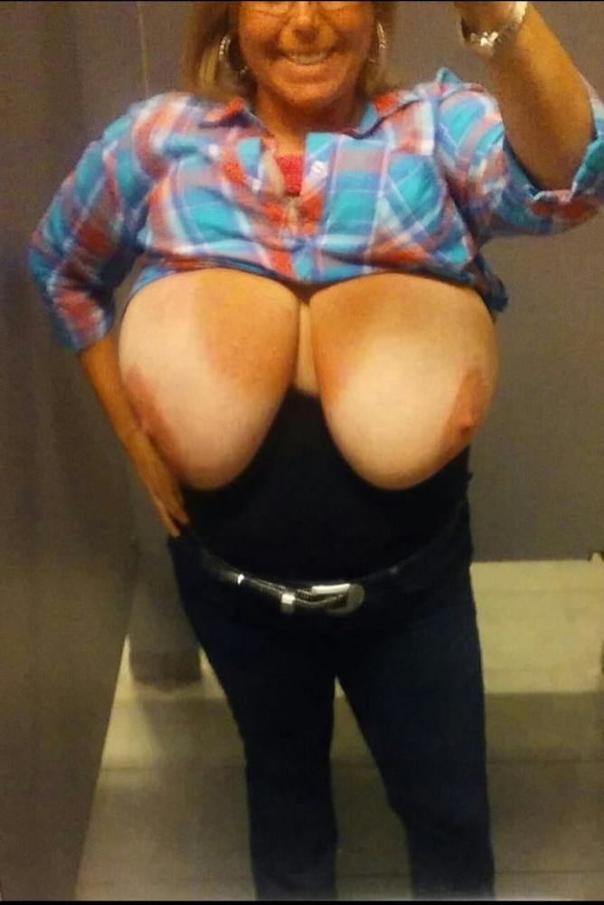 22P Big Mom Tits