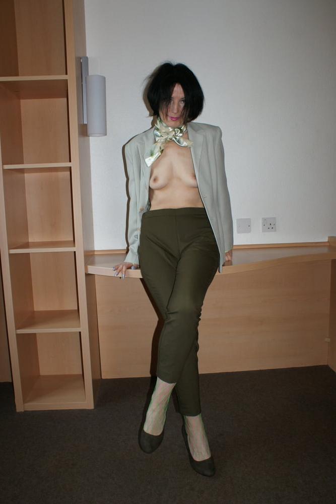 25P Whore pictures to repost