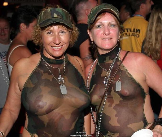 25P mature grannies lesbos