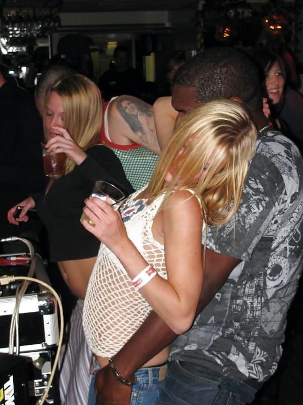 25P Girls Night Out, Cuckold