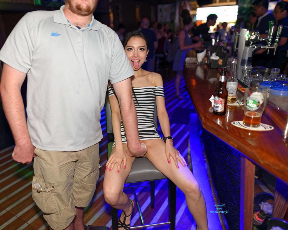 25P Girls Night Out, Cuckold