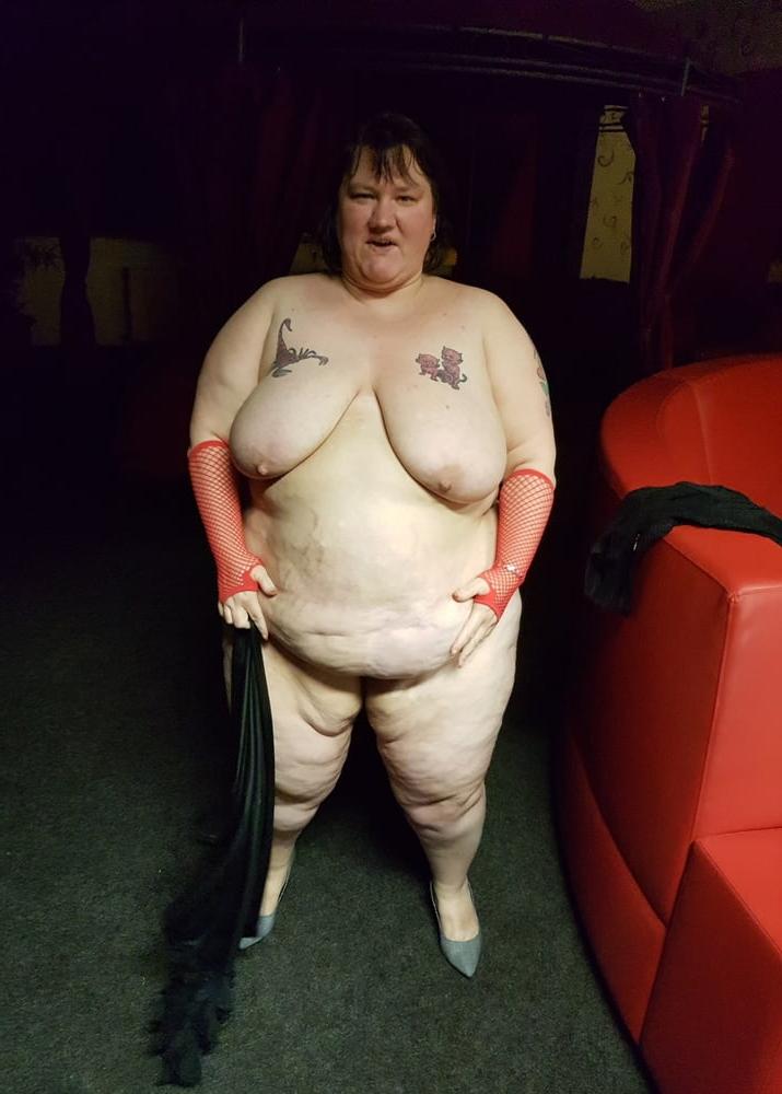 25P Super Sized Models 100