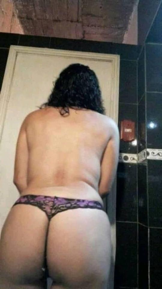 25P AMIGA MUY CALIENTE
