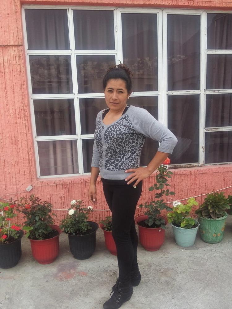 25P AMIGA MUY CALIENTE