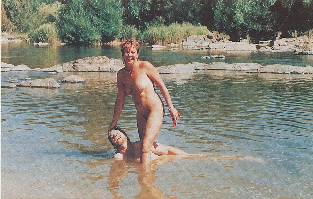 25P Naked people of vintage photos Vol. 2