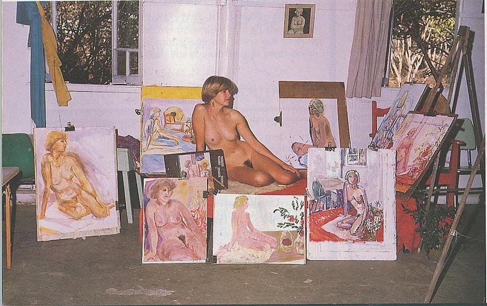 25P Naked people of vintage photos Vol. 2