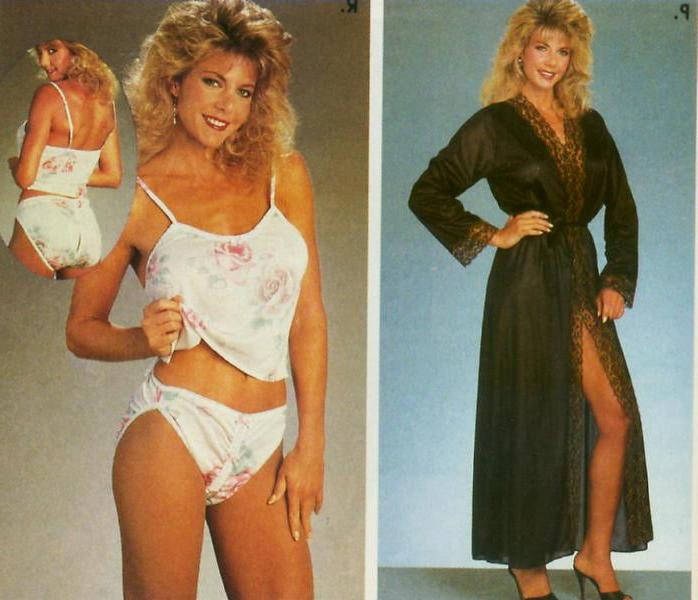 25P Vintage lingerie catalogues, mainly 1980's