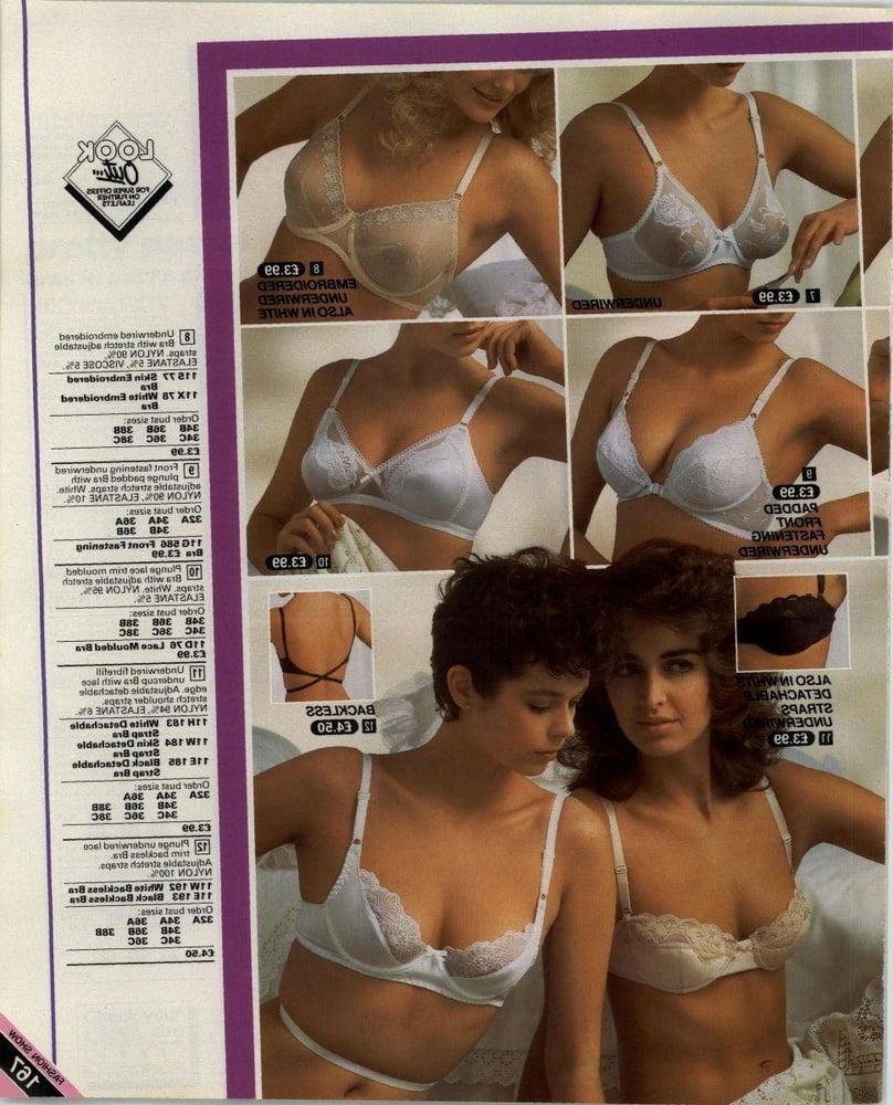 25P Vintage lingerie catalogues, mainly 1980's